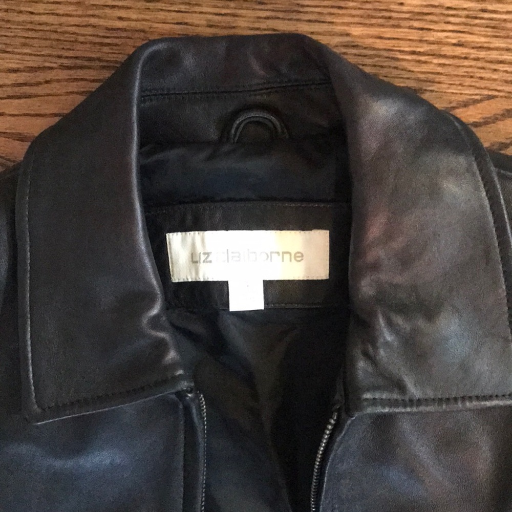 Ladies Leather jacket - Picture 2 of 4